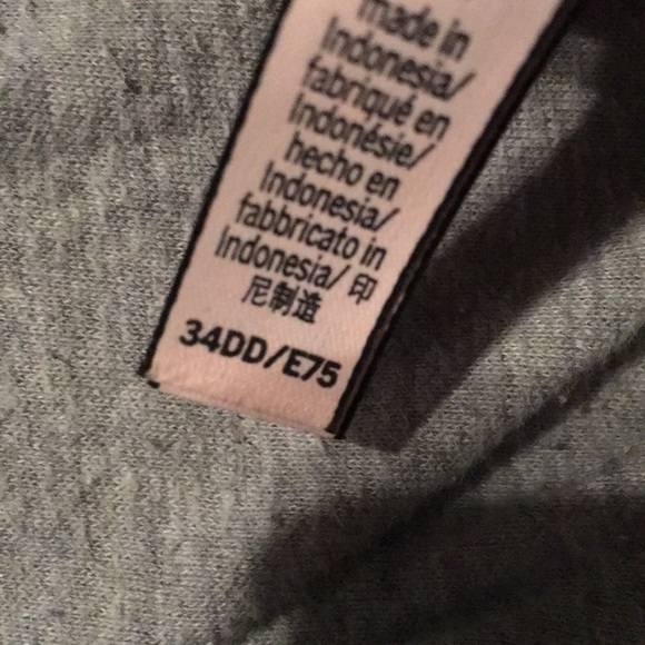 Victoria Secret Bra 34DD - Picture 3 of 3